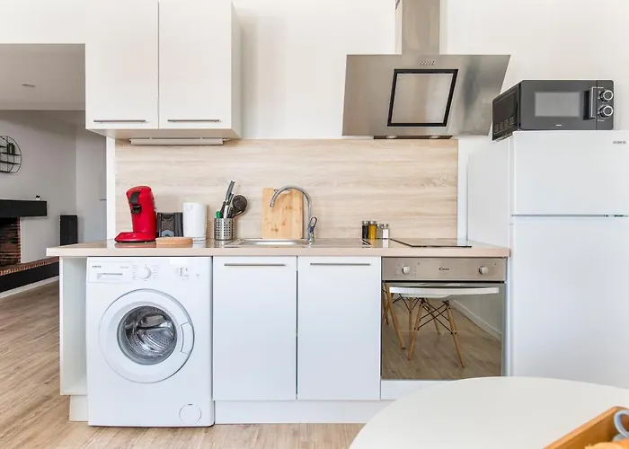 Whitehorse 3 Cahorscitystay